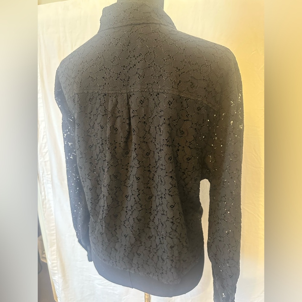 GAP Black Lace Button Down Shirt Sheer Floral Collared Blouse – Size L - Picture 7 of 8